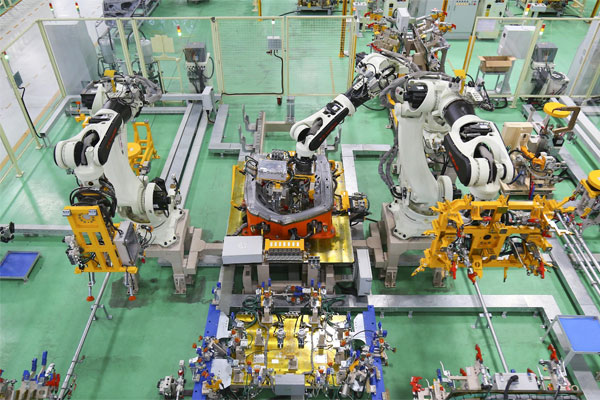 Giải pháp sử dụng robot AMR trong nhà máy sản xuất ô tô để nâng cao năng suất